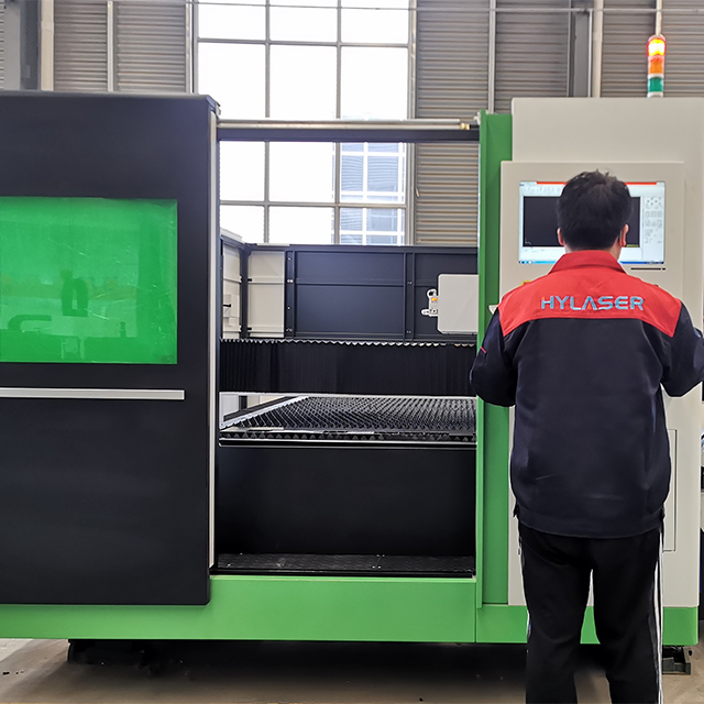 12000W Sheet Metal Plate and Tube CNC Fiber Laser Cutting Machine for Stainless Steel Tube Cut Pipe 350mm Laser Equipment